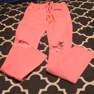 AEO PINK WASHBOARD JEANS